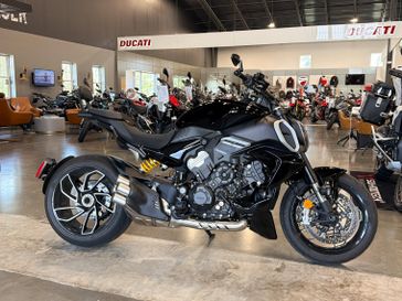 2024 Ducati Diavel V4