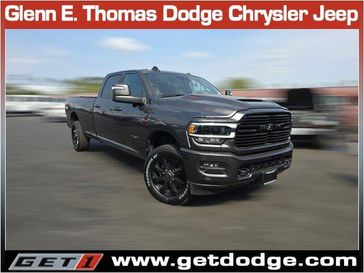 2024 RAM 3500 Laramie Crew Cab 4x4 8' Box