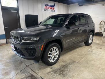 New 2025 Jeep Grand Cherokee Laredo X 4x4