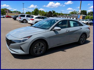 Used 2022 Hyundai Elantra SEL