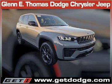 New 2027 Jeep Grand Cherokee Laredo Altitude 4x2