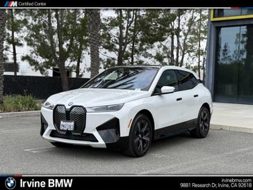 Mineral White Metallic