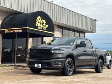 New 2026 RAM 1500 Express Crew Cab 4x4 5'7' Box