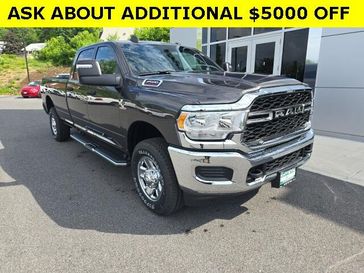 2024 RAM 2500 Tradesman Crew Cab 4x4 8' Box