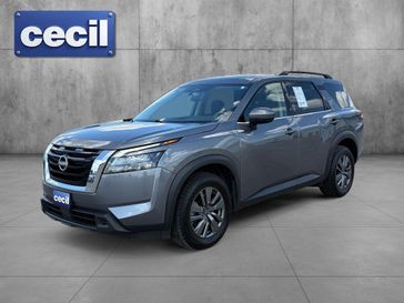 Used 2024 Nissan Pathfinder SV