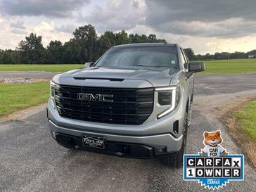 Used 2025 GMC Sierra 1500 Elevation
