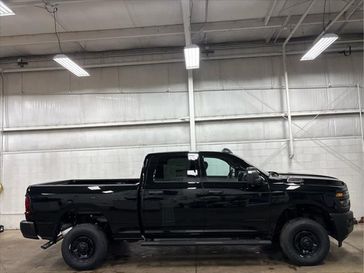 2025 RAM 2500 Tradesman Crew Cab 4x4 6'4' Box