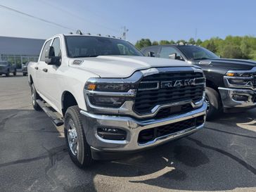 2025 RAM 2500 Tradesman Crew Cab 4x4 6'4' Box
