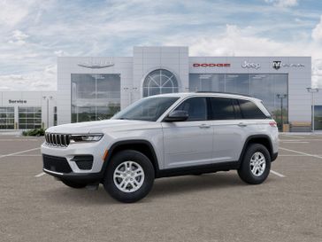 New 2025 Jeep Grand Cherokee Laredo 4x4