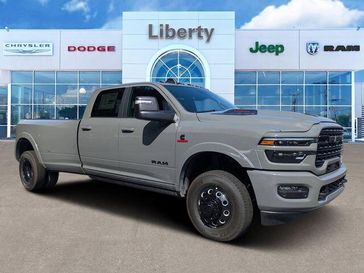 New 2026 RAM 3500 Limited Crew Cab 4x4 8' Box