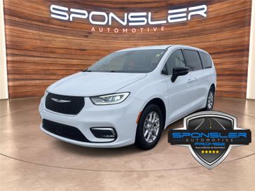 Used 2024 Chrysler Pacifica Touring L
