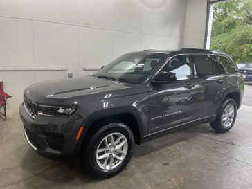New 2025 Jeep Grand Cherokee Laredo X 4x4