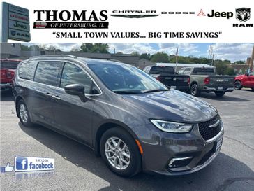 Used 2022 Chrysler Pacifica Touring L