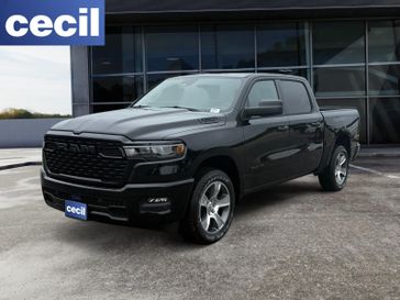 New 2026 RAM 1500 Express Crew Cab 4x2 5'7' Box