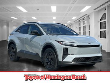 New 2027 Toyota C-HR SE