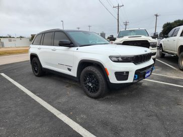 2022 Jeep Grand Cherokee 4xe Trailhawk