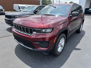 2025 Jeep Grand Cherokee Laredo X 4x4