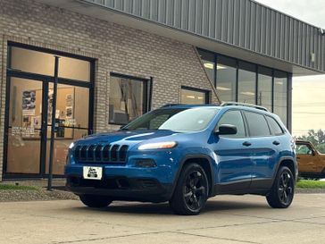 Used 2017 Jeep Cherokee Altitude