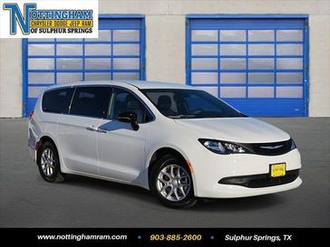 New 2026 Chrysler Voyager Lx