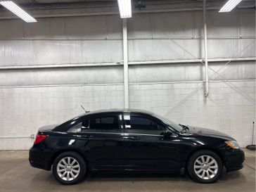 2011 Chrysler 200 Touring