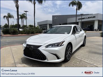 2025 Lexus ES 300h
