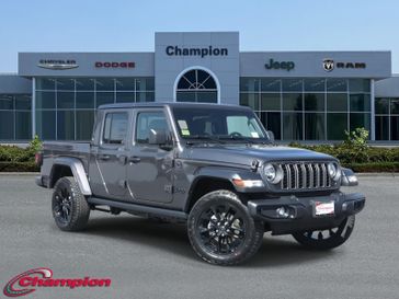 2025 Jeep Gladiator Nighthawk 4x4