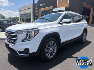 Used 2024 GMC Terrain SLT