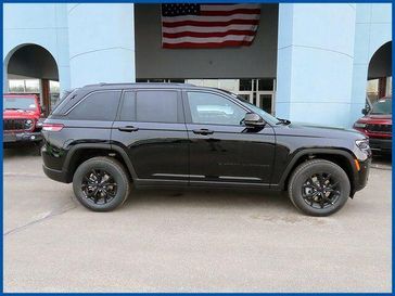 New 2026 Jeep Grand Cherokee Laredo