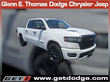 New 2026 RAM 1500 Laramie Crew Cab 4x2 5'7' Box