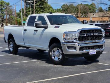 2024 RAM 2500 Tradesman Crew Cab 4x4 8' Box