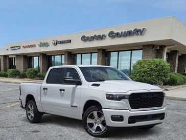 New 2026 RAM 1500 Express Crew Cab 4x2 5'7' Box