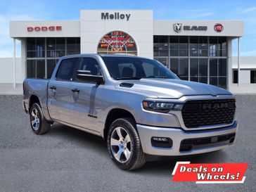 2025 RAM 1500 Tradesman Crew Cab 4x4 5'7' Box