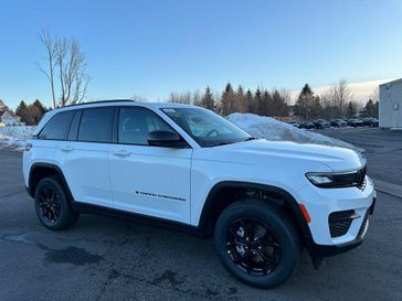 New 2025 Jeep Grand Cherokee Altitude X 4x4