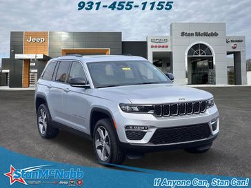 2023 Jeep Grand Cherokee 4xe in a Silver Zynith exterior color and Global Blackinterior. Stan McNabb Chrysler Dodge Jeep Ram FIAT 931-408-9662 