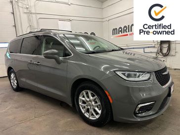 Used 2022 Chrysler Pacifica Touring L