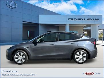 Used 2021 Tesla Model Y Standard Range