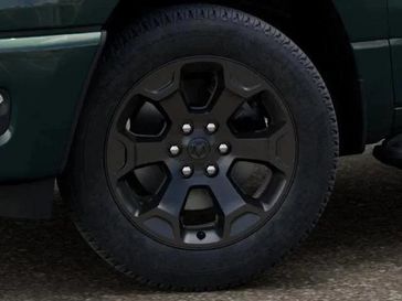 New 2026 RAM 1500 Express Crew Cab 4x4 5'7' Box