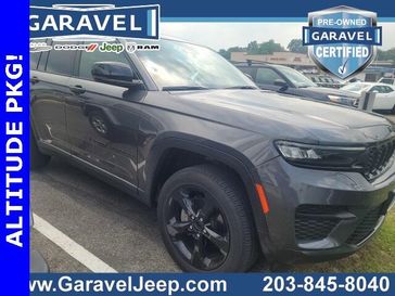Used 2023 Jeep Grand Cherokee Altitude