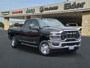 2025 RAM 2500 Tradesman Crew Cab 4x4 8' Box