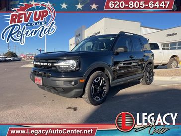 2021 Ford Bronco Sport Outer Banks in a Shadow Black exterior color and Ebony/Roastinterior. Legacy Auto Center 620-315-9264 legacyautocenter.net 