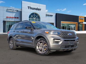 Used 2022 Ford Explorer XLT