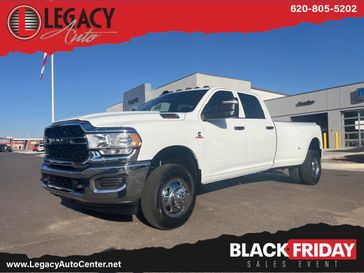 2024 RAM 3500 Tradesman Crew Cab 4x4 8' Box