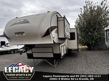 Used 2016 FOX MOUNTAIN 335BHS 