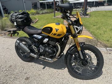 New 2026 Triumph Scrambler 400 XC 