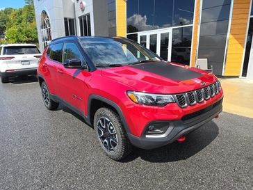 New 2025 Jeep Compass Trailhawk 4x4