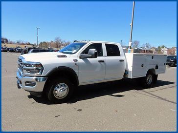 New 2025 RAM 3500 Chassis Tradesman