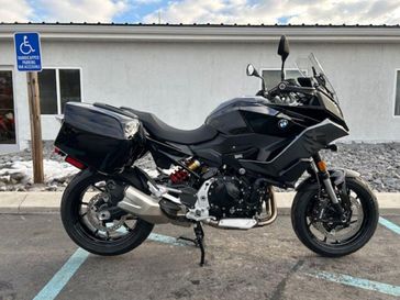 2023 BMW F 900 XR Triple Black 