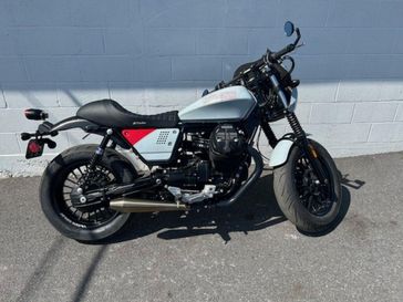 2019 Moto Guzzi V9 Bobber Sport 