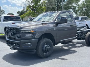 2025 RAM 3500 Tradesman Chassis Regular Cab 4x4 60' Ca