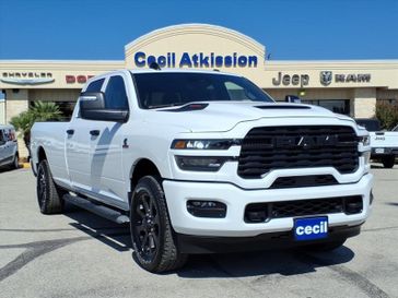 New 2026 RAM 2500 Black Express Crew Cab 4x2 8' Box
